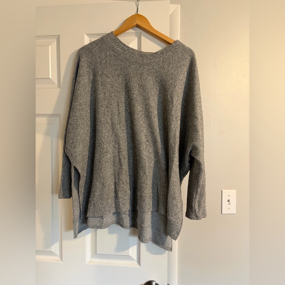 Carly Jean Los Angeles Heather Gray Tunic